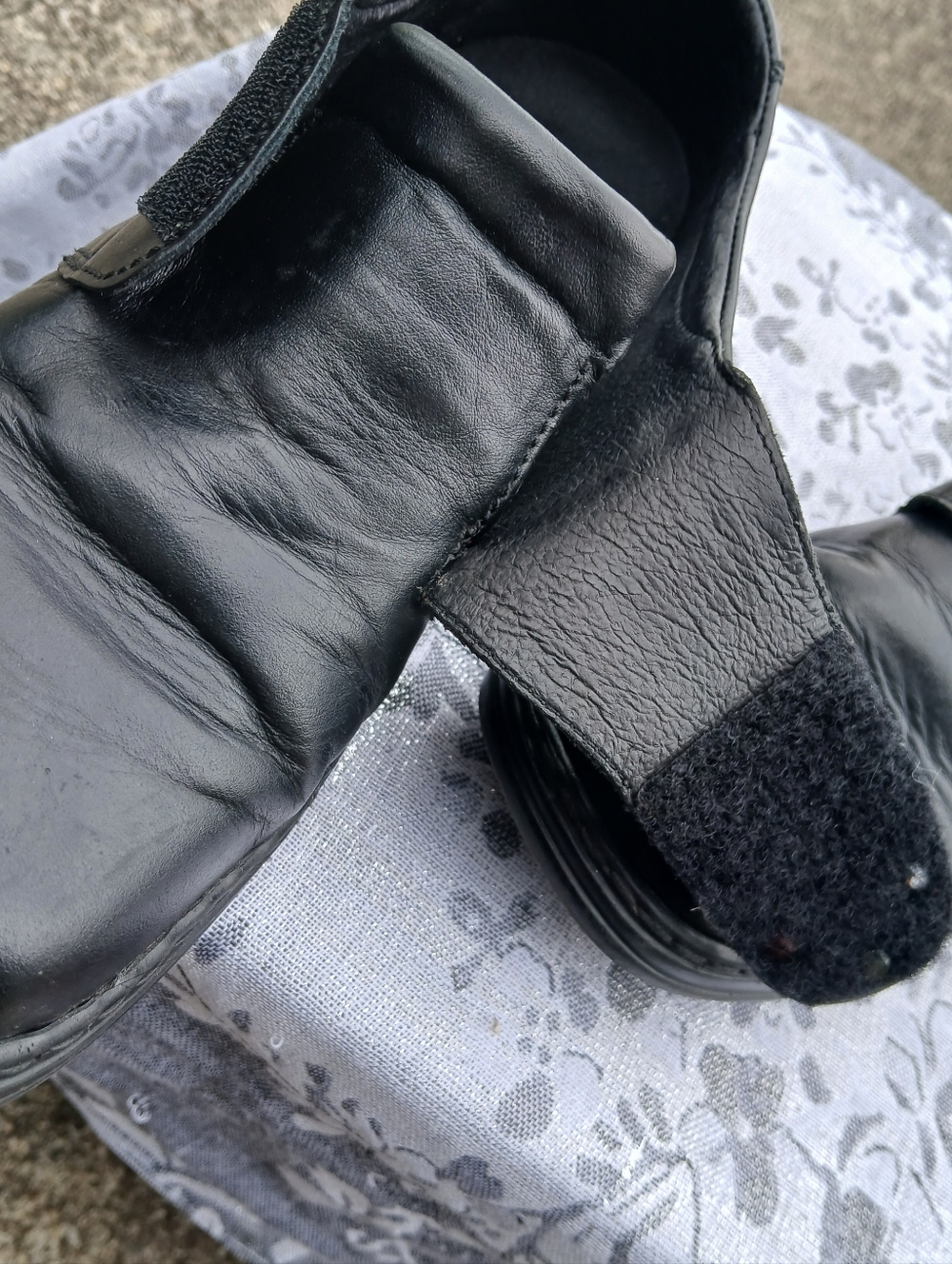 Josef Seibel Women's Size 38 Black Leather Slip-On Shoes with Decorative Buckle - Picture 3 of 9